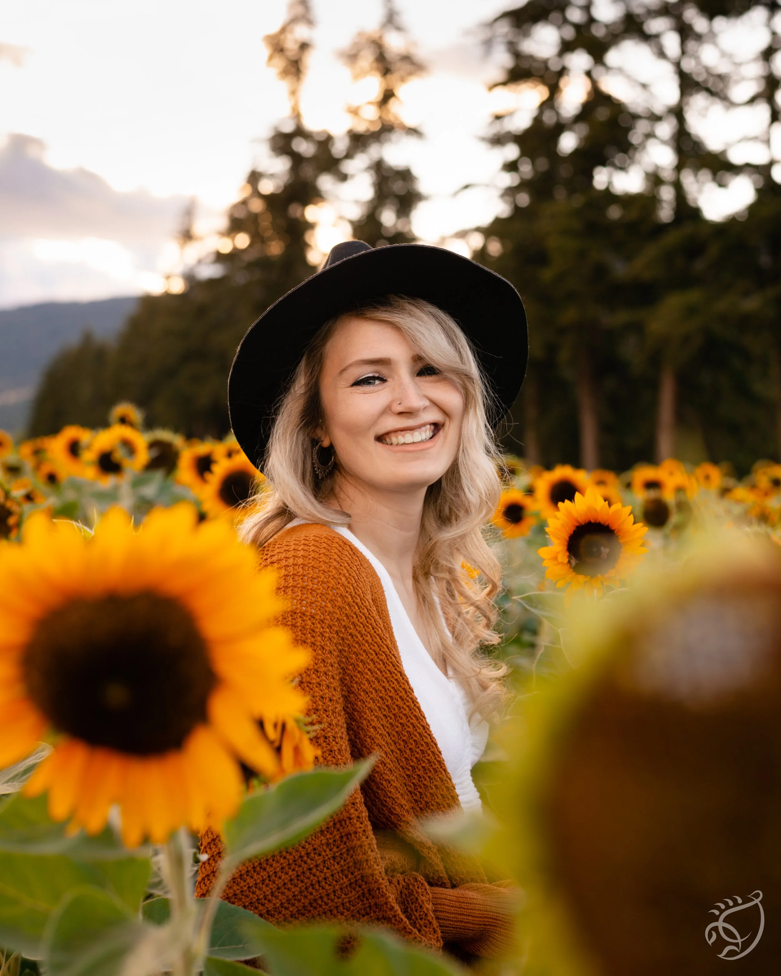 mikayla-sunflower-logocrop-10.JPG