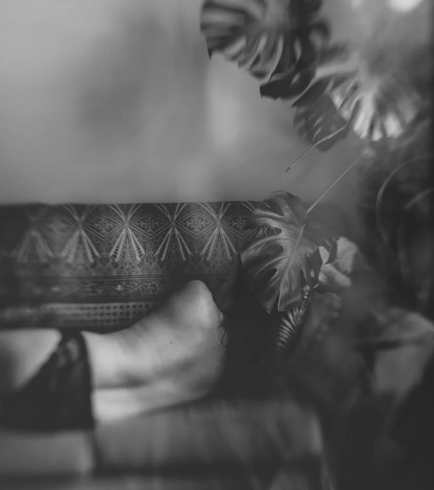 boudoir-portrait-woman-back-3y.jpg.jpg