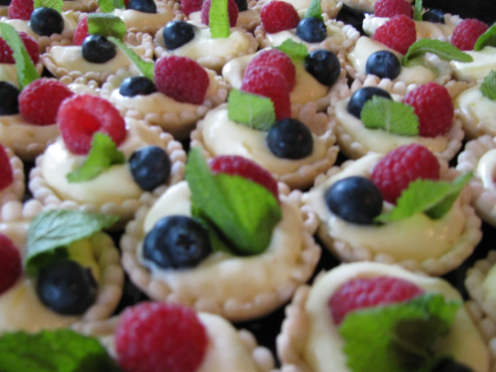 Berry Sabayon Tartlettes