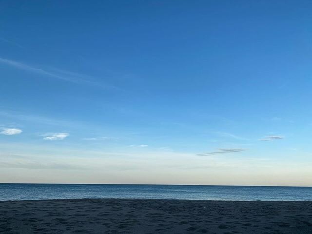 Cape Calm. Wishing everyone a morning with calm breathe and peace. 
Shop is still open everyday for #curbsidepickup &amp; #shipping. .
.
#capecod #wehere #wemissyou #beachwalk #sandytoes #saltyair #capecodlife #beach