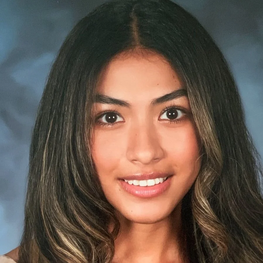 Brenda Galvan '25 (she/her) - The Complete Persepolis 