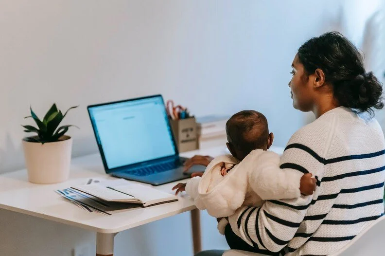 Thrive as a Mom and Remote Working Professional With These Expert Tips