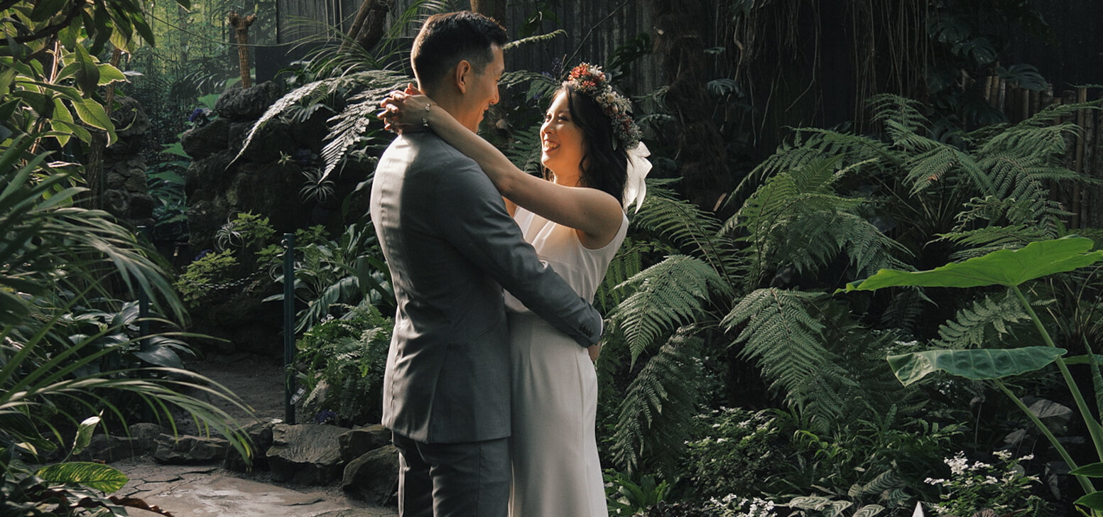 STEPHANIE + PAUL // BLOEDEL CONSERVATORY
