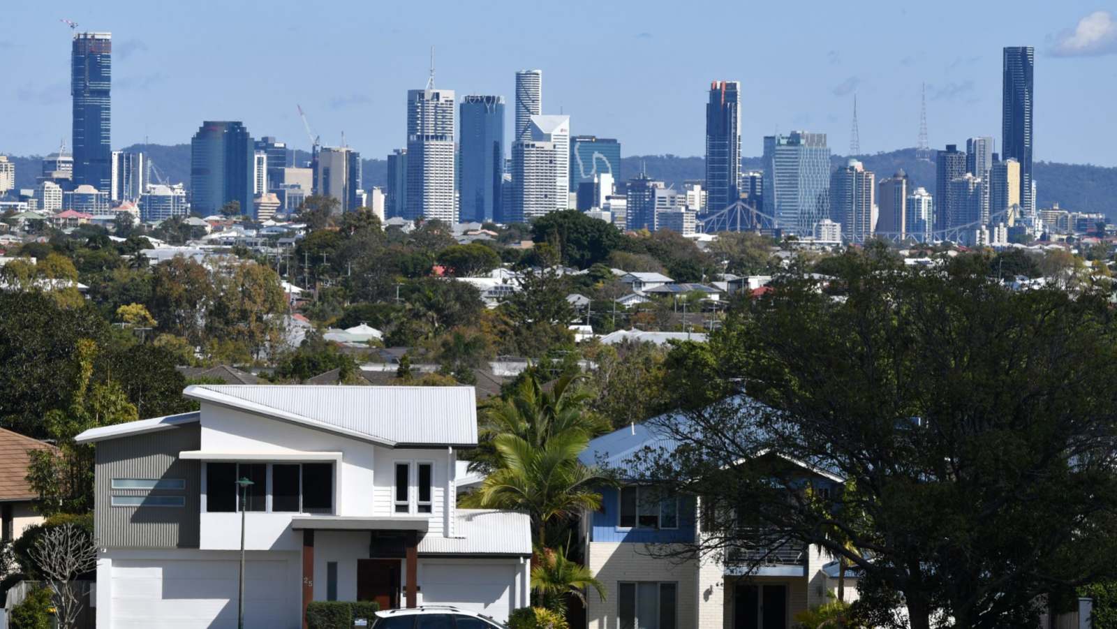Queensland100000socialhomesshortfallBuilderBrokers18001BUILD.jpeg