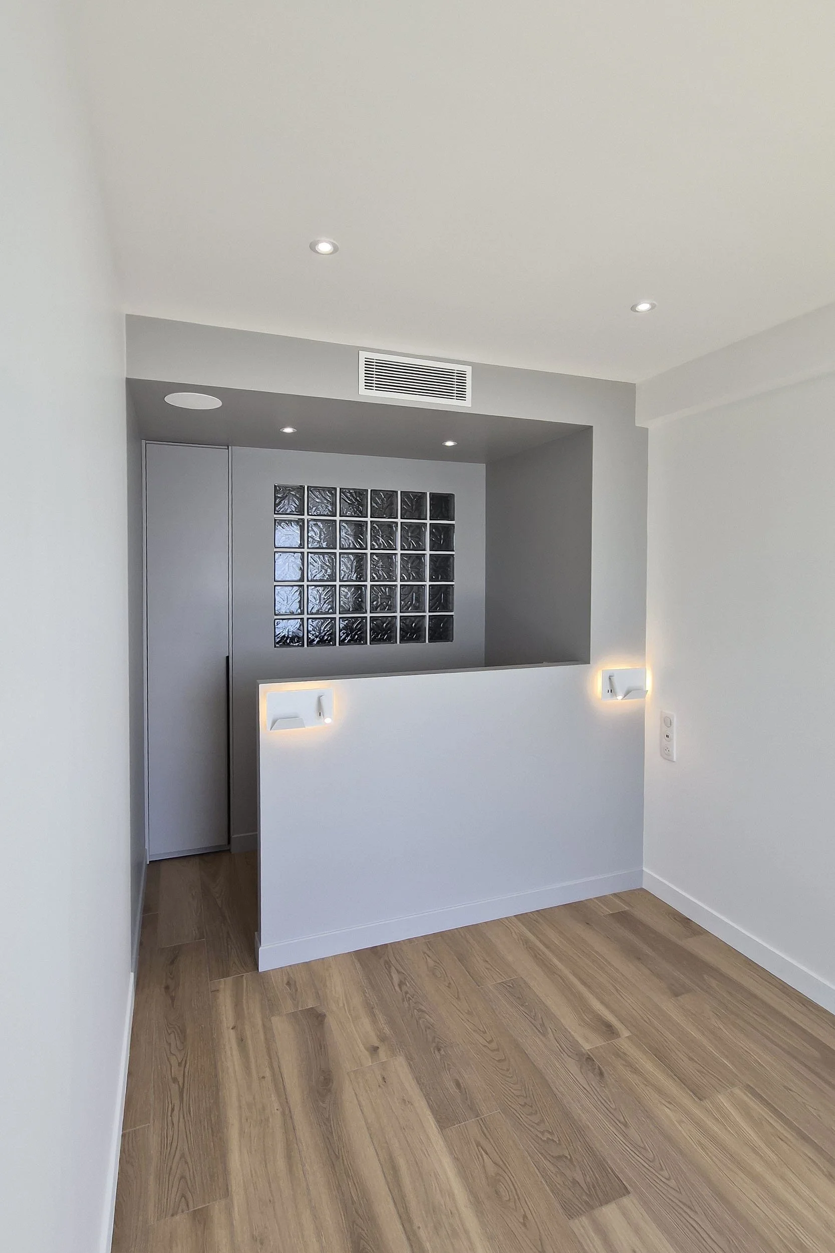 LesDauphins_Chambre01.jpg