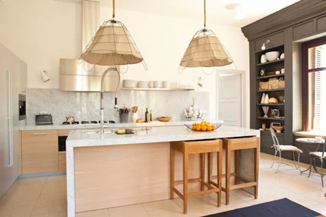 Kitchen as the core of the apartment… soft tones against marble, wood and linen.