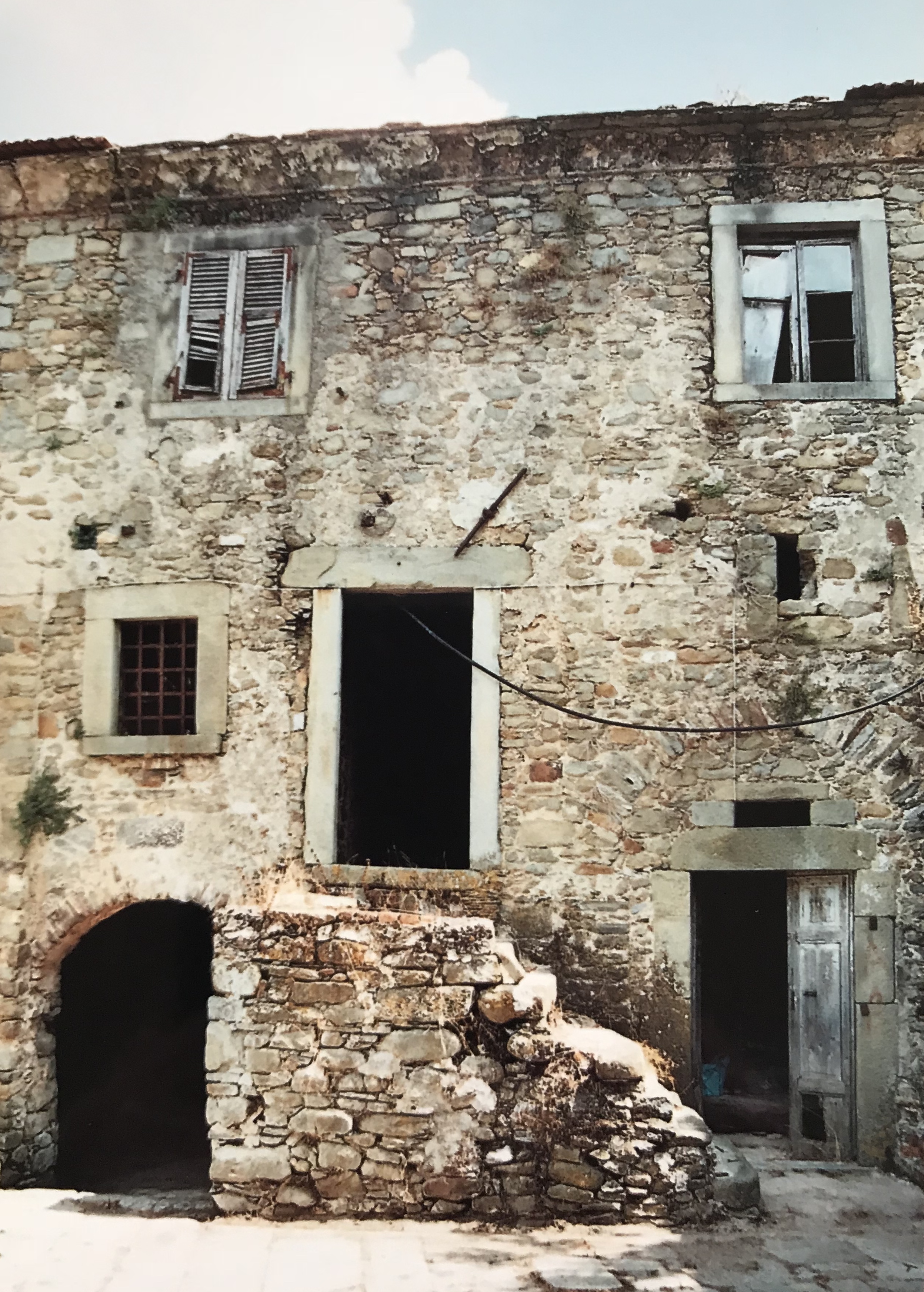 Il Poggiolo before reconstruction…