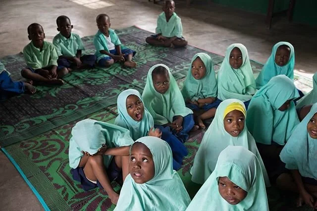 School on Zanzibar #reportage #photojournalism #documentary #photoobserve #instatravel #people #peoplephotography #leica #leicaphotography #leicacamera #zanzibar #child #children #35mm #travel #adventure #reisen #girl #menschen #style #beauty #everyd