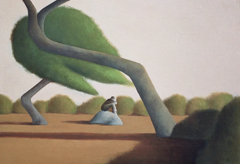 María Alvarez Animismos La primera exposición individual de María Alvarez fue titulada “Animismos”, y no en vano, puesto que con su pincel parece dotar de “alma” a todo cuanto pinta. No tan sólo al personaje que con frecuencia nos encontramos en sus lienzos, sino también a las arquitecturas, dotadas de ese movimiento que les confiere vida propia, o a los árboles, que, más que por el viento, parecen agitados por alguna complicada idea. No todas las obras están imbuidas del mismo sentimento. Podríamos decir que maría ha creado un personaje al que hace pasear por unos espacios –un tanto reales, un tanto imaginarios- que apoyan su actitud, que en ningún caso es de angustia o aislamiento. Se trata de mostrar los diferentes estados anímicos comunes al género humano. Así, si nos permitimos relajarnos ante la obra de esta artista, podremos ver reflejados distintos momentos que nos son conocidos: paseos reflexivos en solitario, instantes de reposo, momentos de contemplación. María Alvarez es sorprendente. Es admirable la sutileza y perspicacia con que la artista, desde su juventud, ha identificado y reflejado ciertos universos, pero lejos de manifestar en su persona actitudes románticas, es una mujer de aguda inteligencia y contemporaneidad. Verdaderamente, es una alegría, tanto para los sentidos como para el pensamiento, encontrarse actualmente con una obra que, valiéndose de las técnicas y la poética de la pintura tradicional, nos resulte tan próxima y comprensible, tan contemporánea, por cuanto refleja nuestro espíritu, y, a la vez, nos invita a detenernos y disfrutar de la Pintura. (val i 30) Lola García Jiménez. 2000