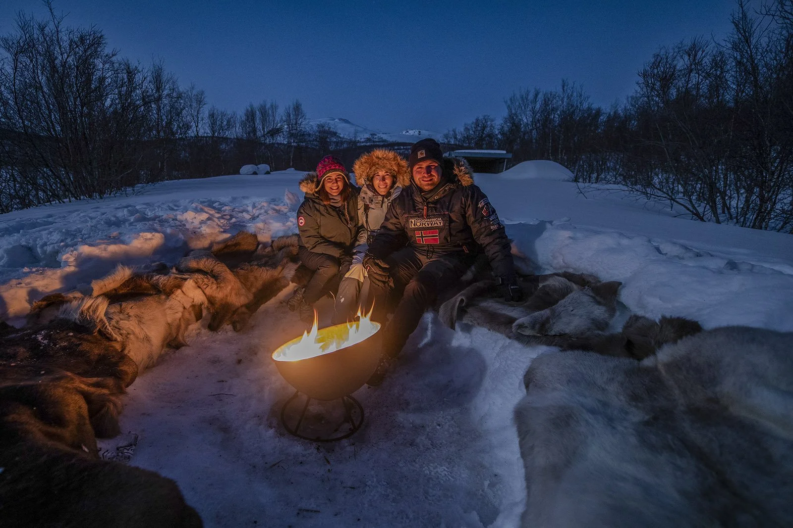 northern-norway-travel-vinter-tours-northern-lights-chase-10.jpg