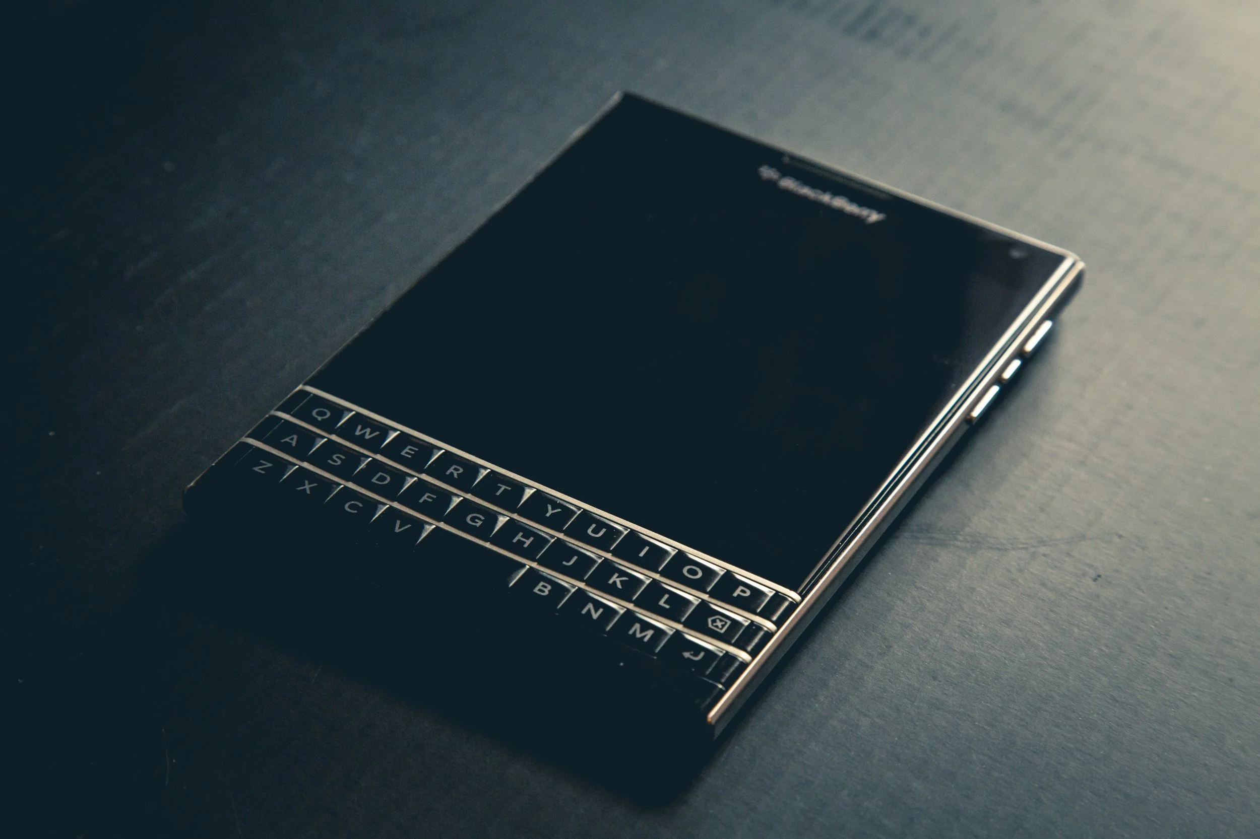 blackberry-blackberry-passport-business-87736.jpg