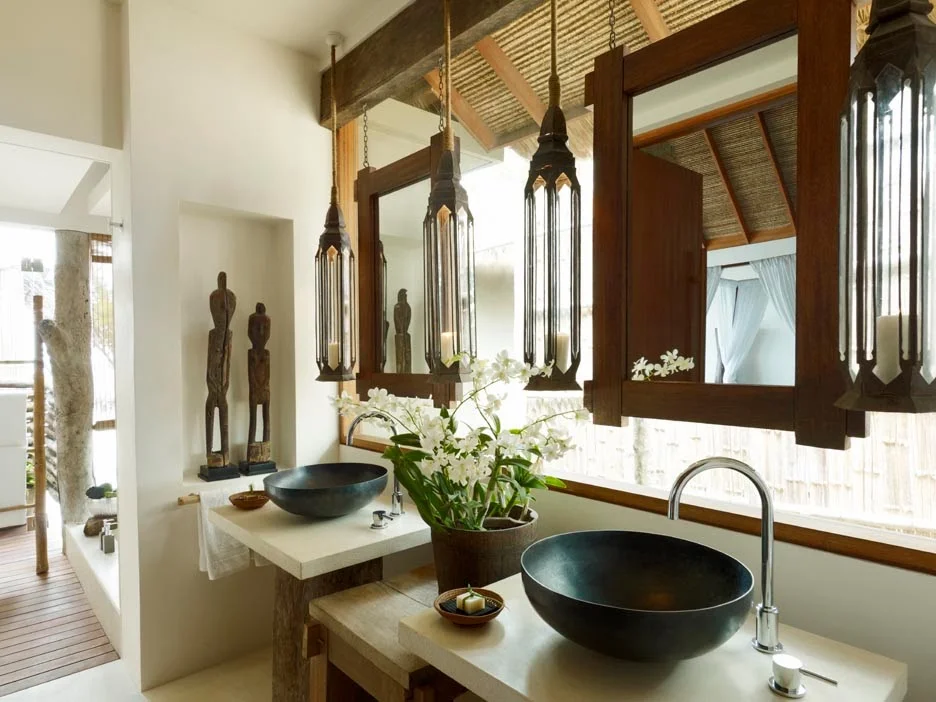 76967-4-obv-bathroom