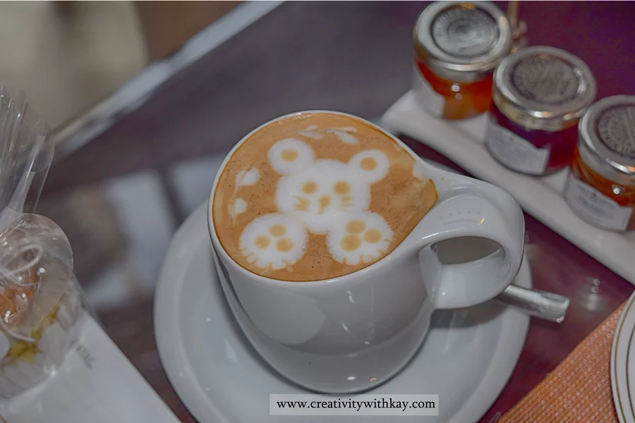 afternoon-tea-lobby-lounge-icdohathecity-qatar-blogger-coffee-art2.jpg