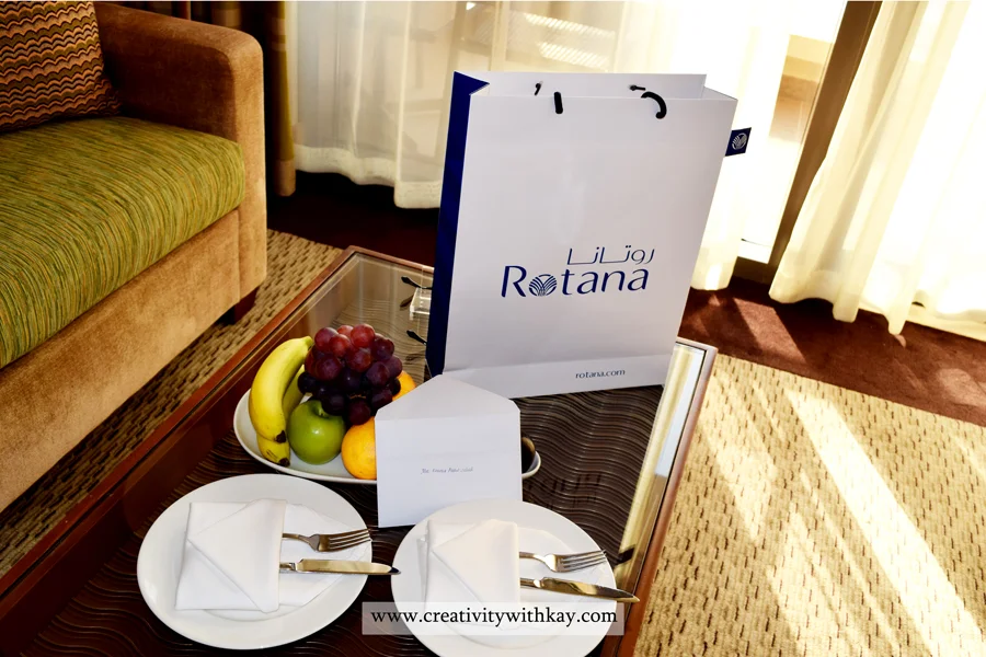 amwaj-rotana-stay-review-qatar-travel-blogger-creativitywithkay-khansa-eat-food-aerial-fruits-platter.jpg