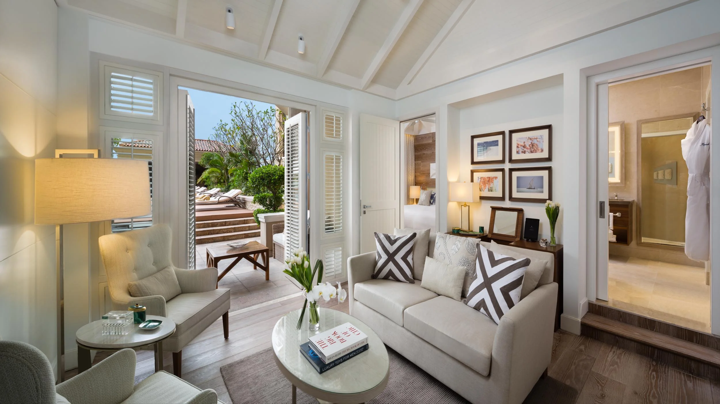 POOL Chalet Living Room
