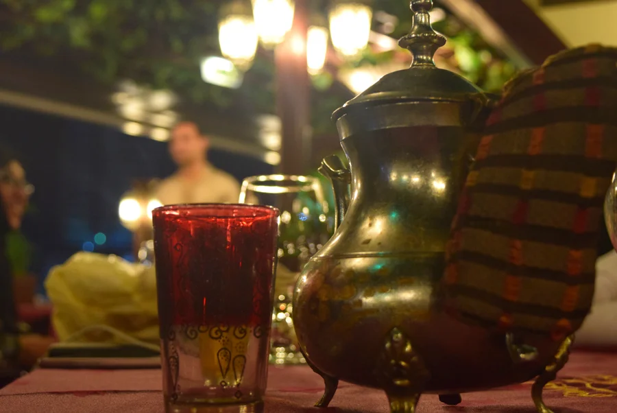qatar-blogger-dubai-dining-marina-reemalbawadi-rmoroccan-tea.jpg