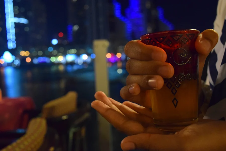 qatar-blogger-dubai-dining-marina-reemalbawadi-restaurant-tea.jpg