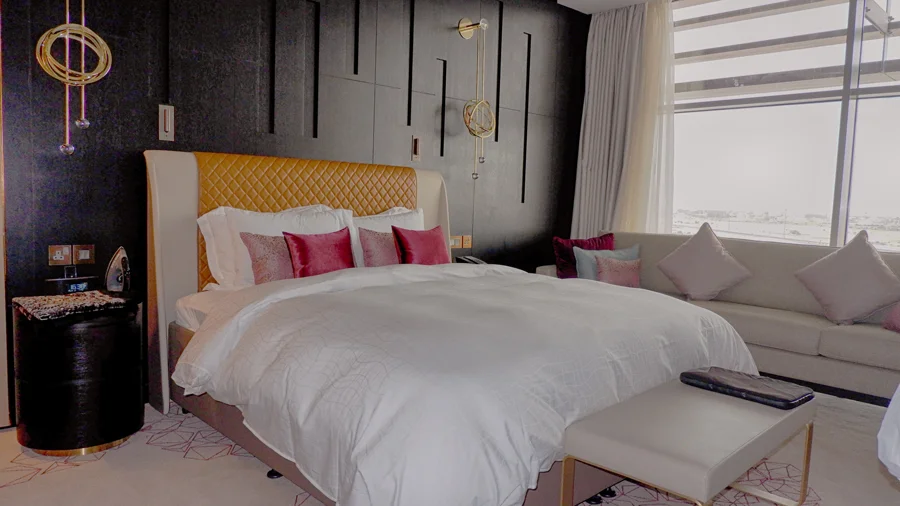 alrayyan-hotel-curio-hilton-room.jpg