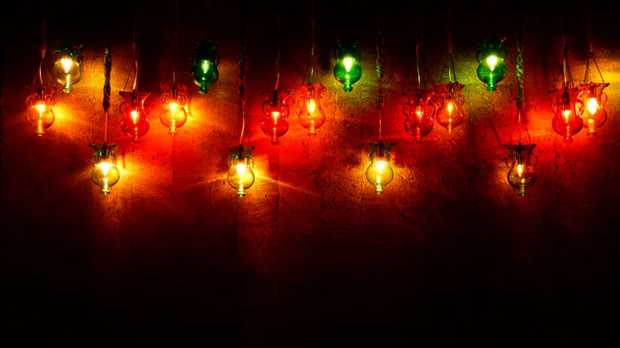 Friday-Brunch-CityCentre-Rotana-misk-lights.jpg