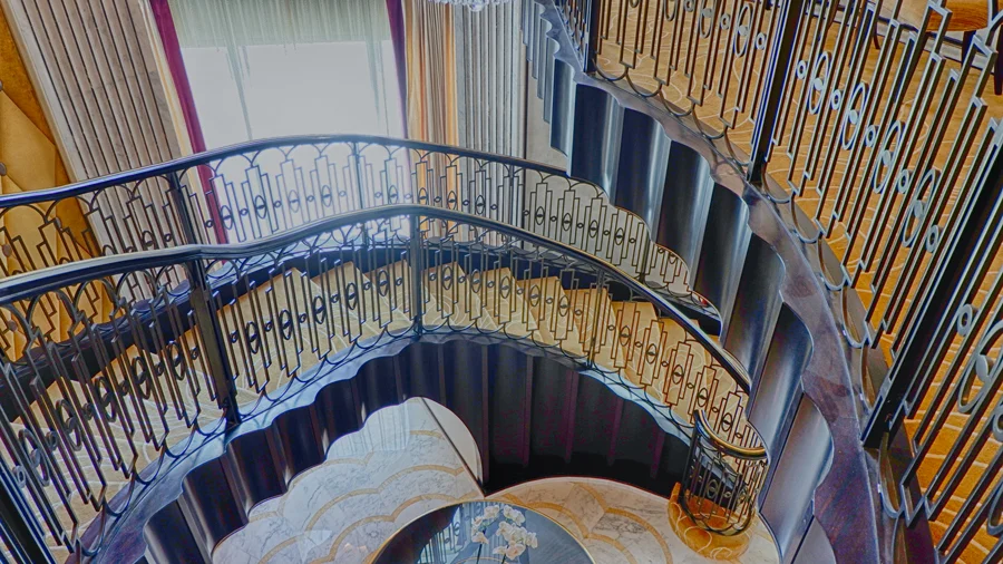 abudhabi-suite-staircase3.jpg