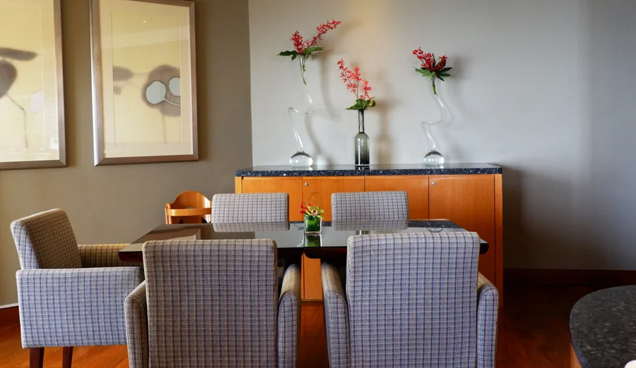 movenpick-jbr-executive-lounge.jpg