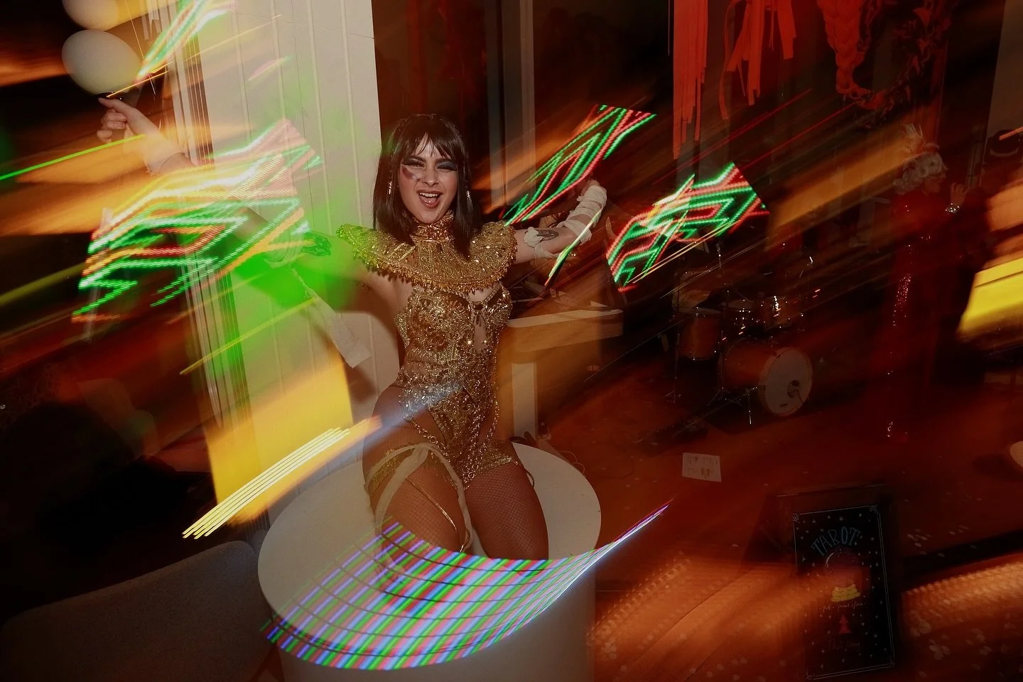 our pixel LED performer creating images and shapes on Halloween.

Did you know we also rent podiums like the one in this picture.
📸: @darnellibrahamphotography