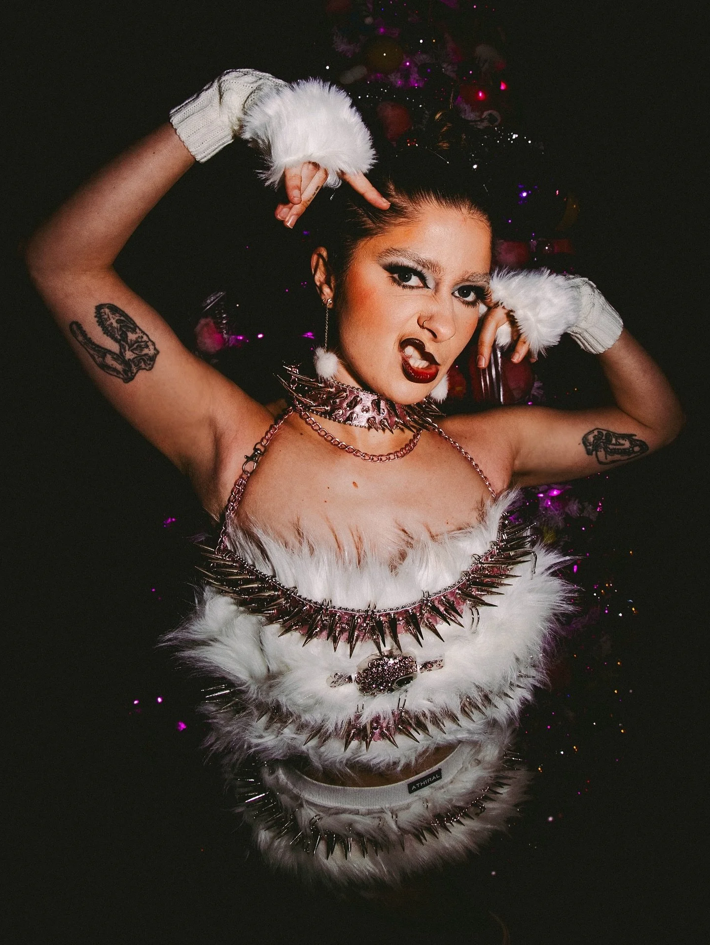 a little anarchy for christmas ✨🤘🏼

Credits ~
Models: @reenawright
HMUA: @dsartistry_ 
Styling: @amusementsofamunet
Photos: @byfaithjung