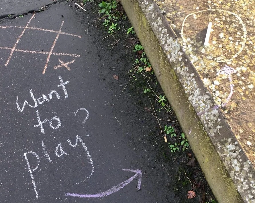 Chalk Noughts & Crosses #OnePlayThing.jpg