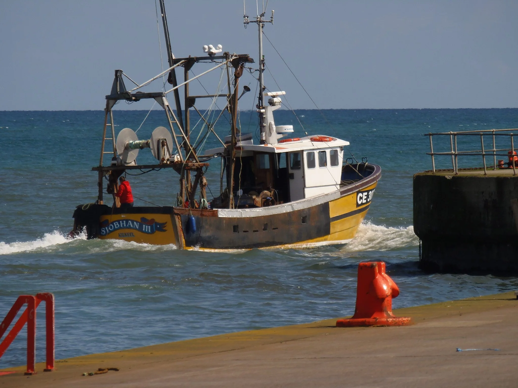 SIOBHAN III CE307 Type: Fibreglass Hull Potter Size: 11.95m Built: 1997; Co. Donegal