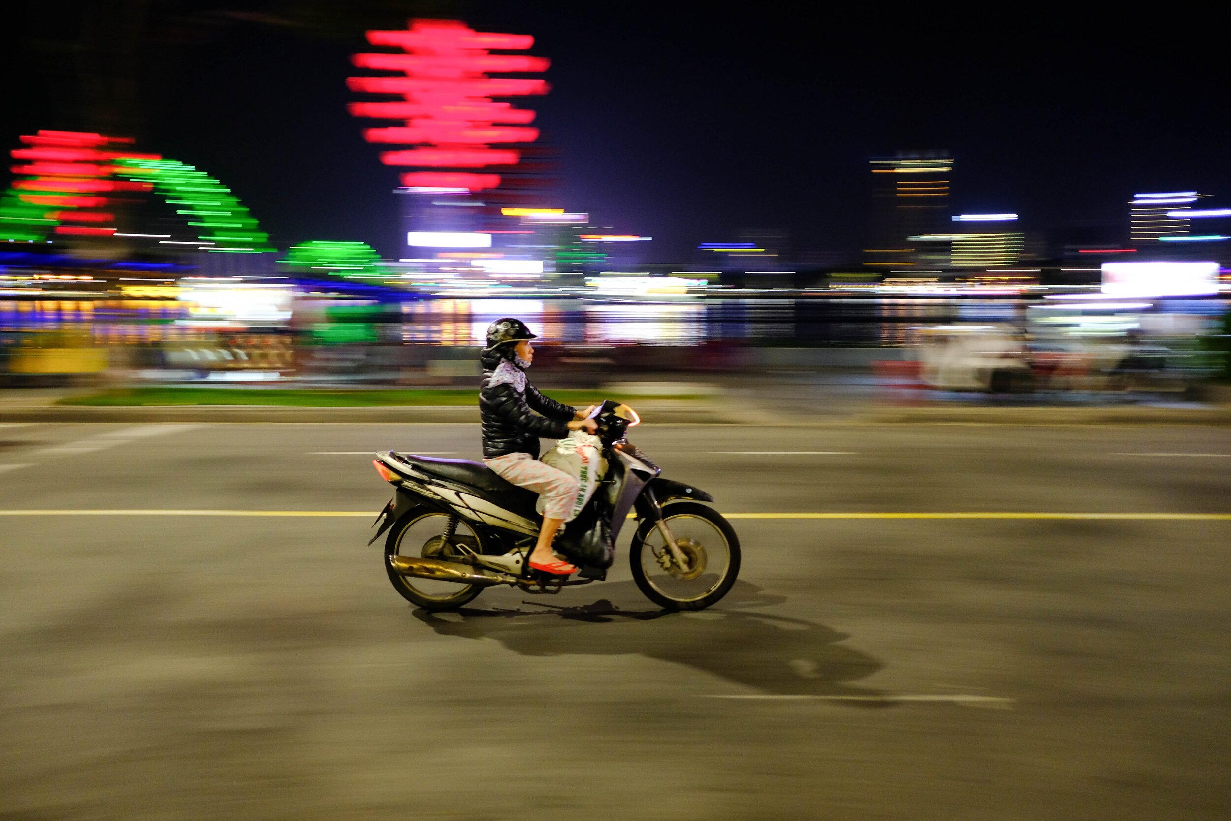 Da Nang Vietnam Motorbike Kashish Grover.jpg