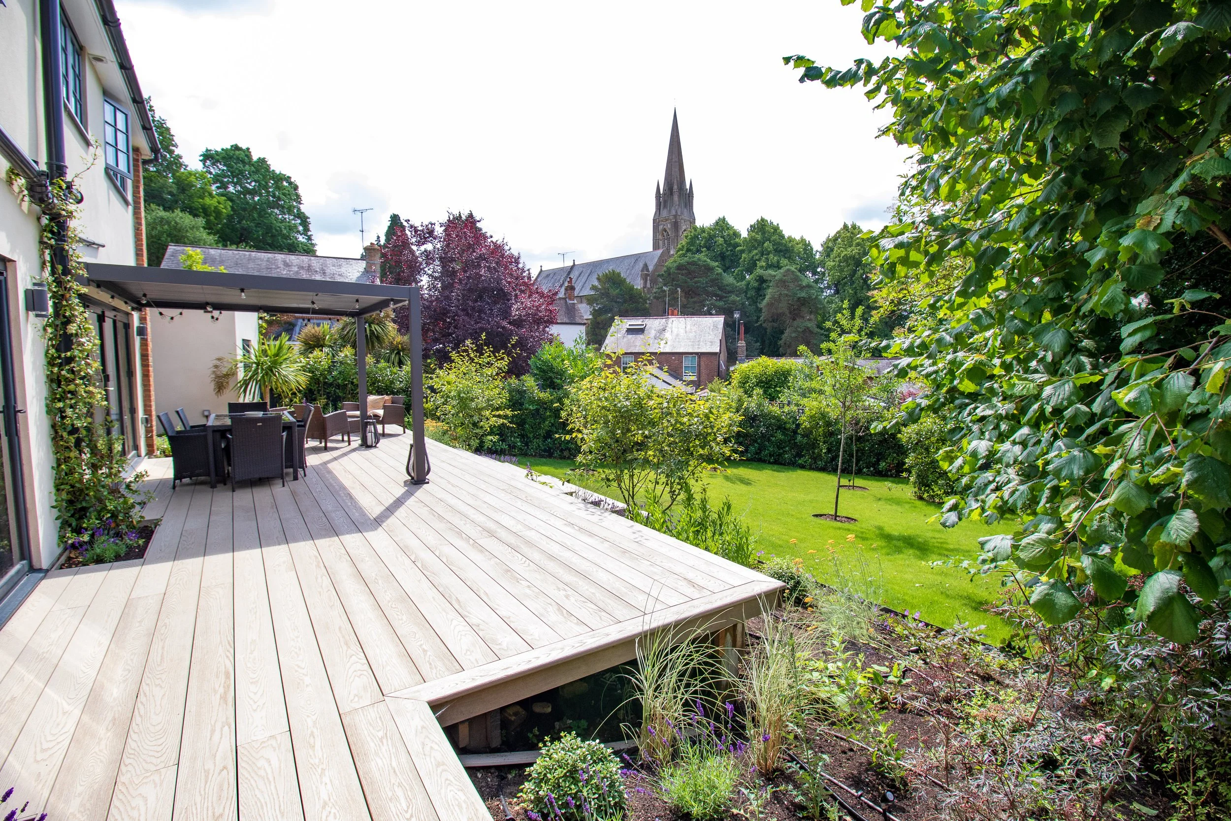 Ben Martin Garden Design_Millboard Deck_Redhill.JPG