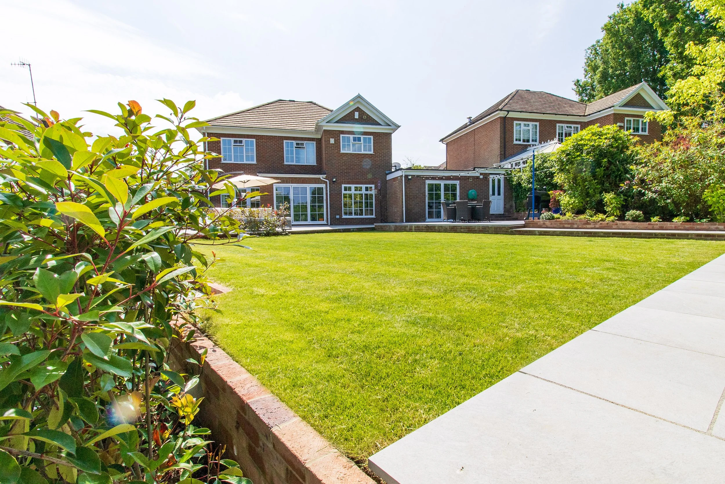 Ben Martin Garden Design_Lawn_Porcelain_Brick edge_kent.JPG