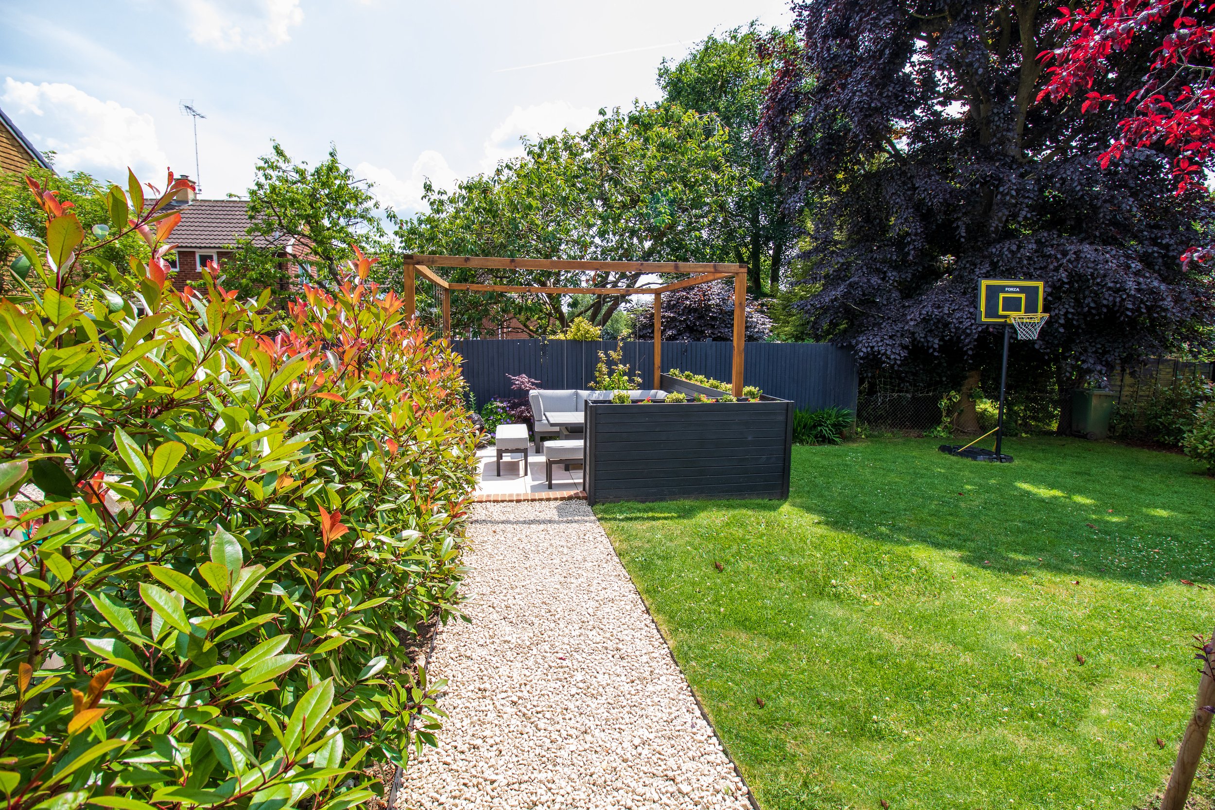 Ben Martin Garden Design_Path_Pergola_Hedging_Oxted.JPG