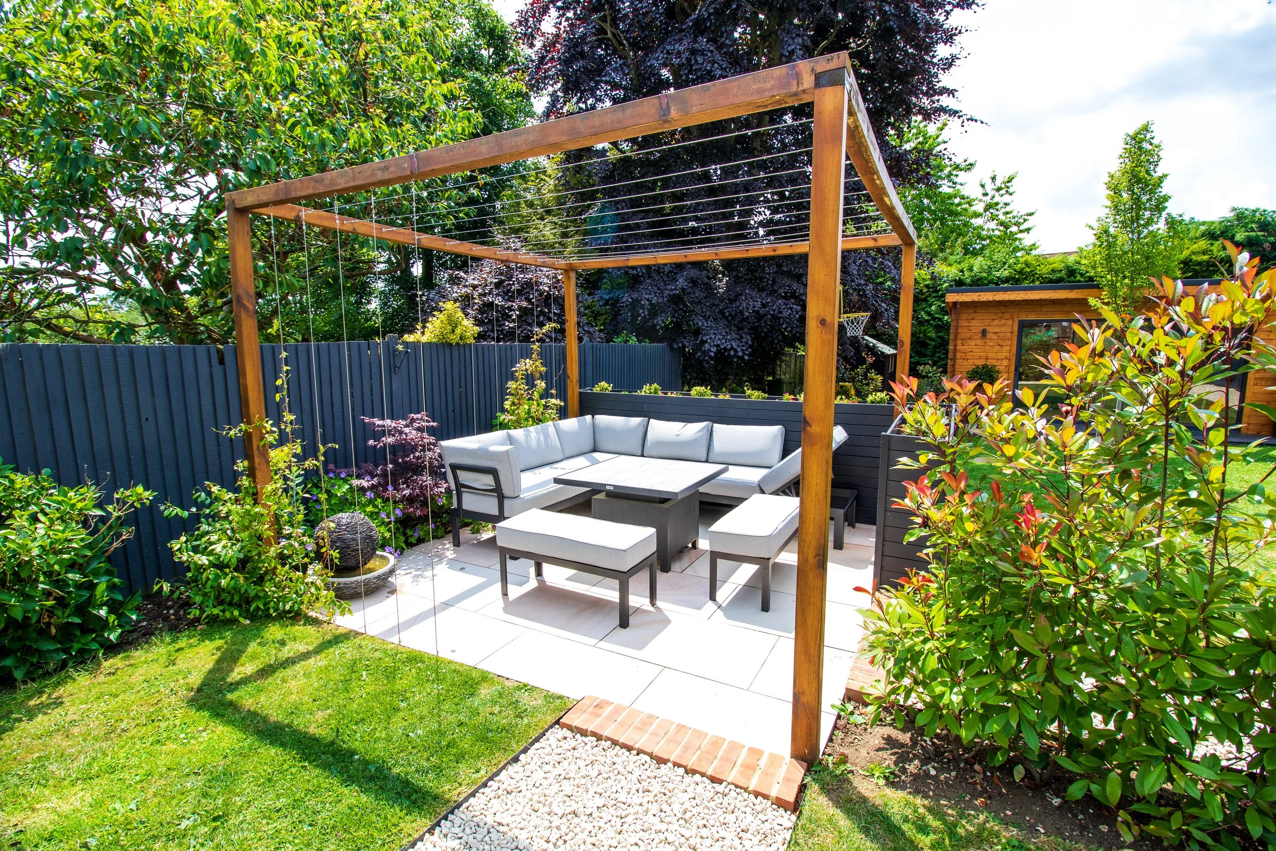 Ben Martin Garden Design_Pergola_Patio_Path_Edging_Oxted.JPG