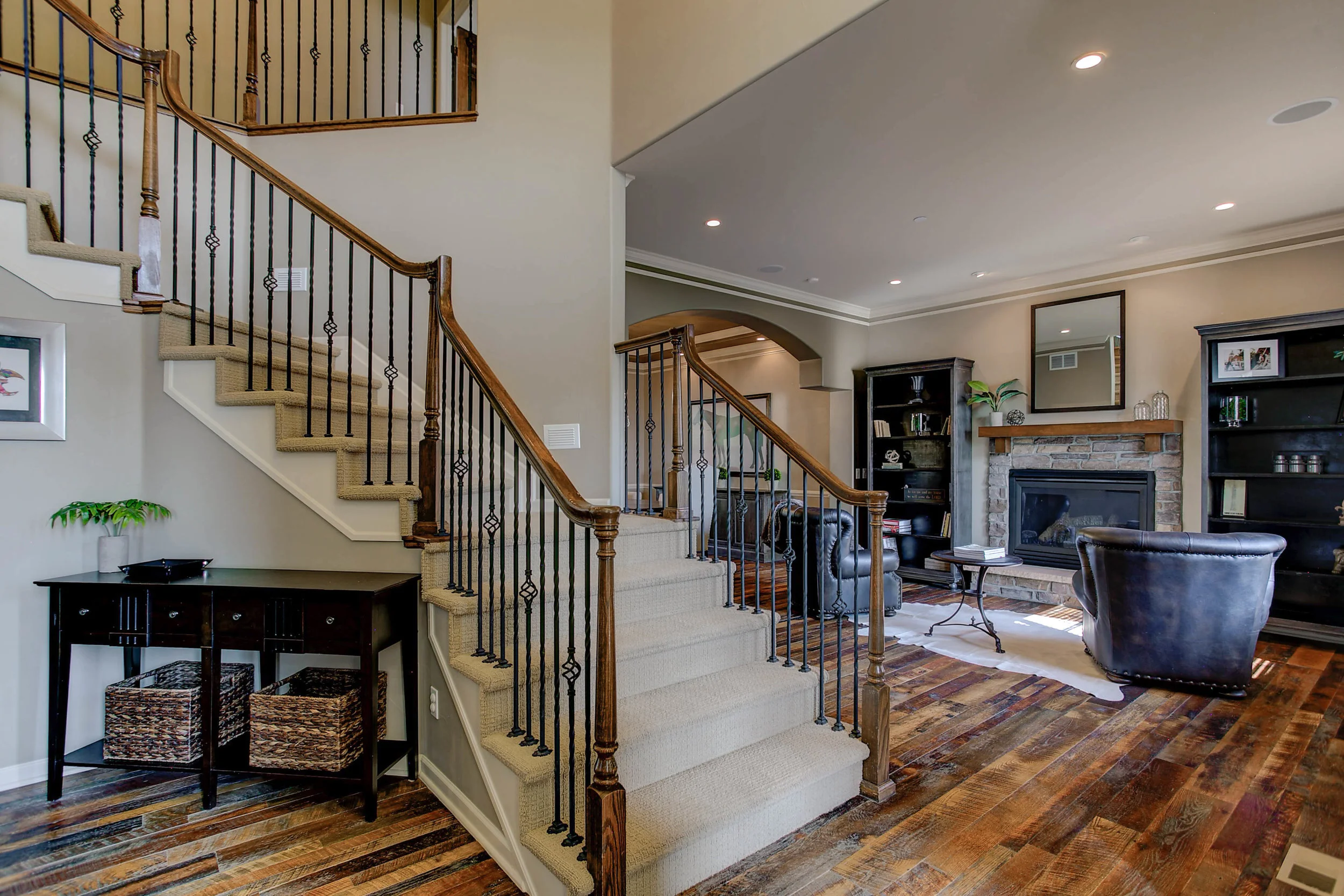 6287+Ellingwood+Point+Way_Foyer.jpg