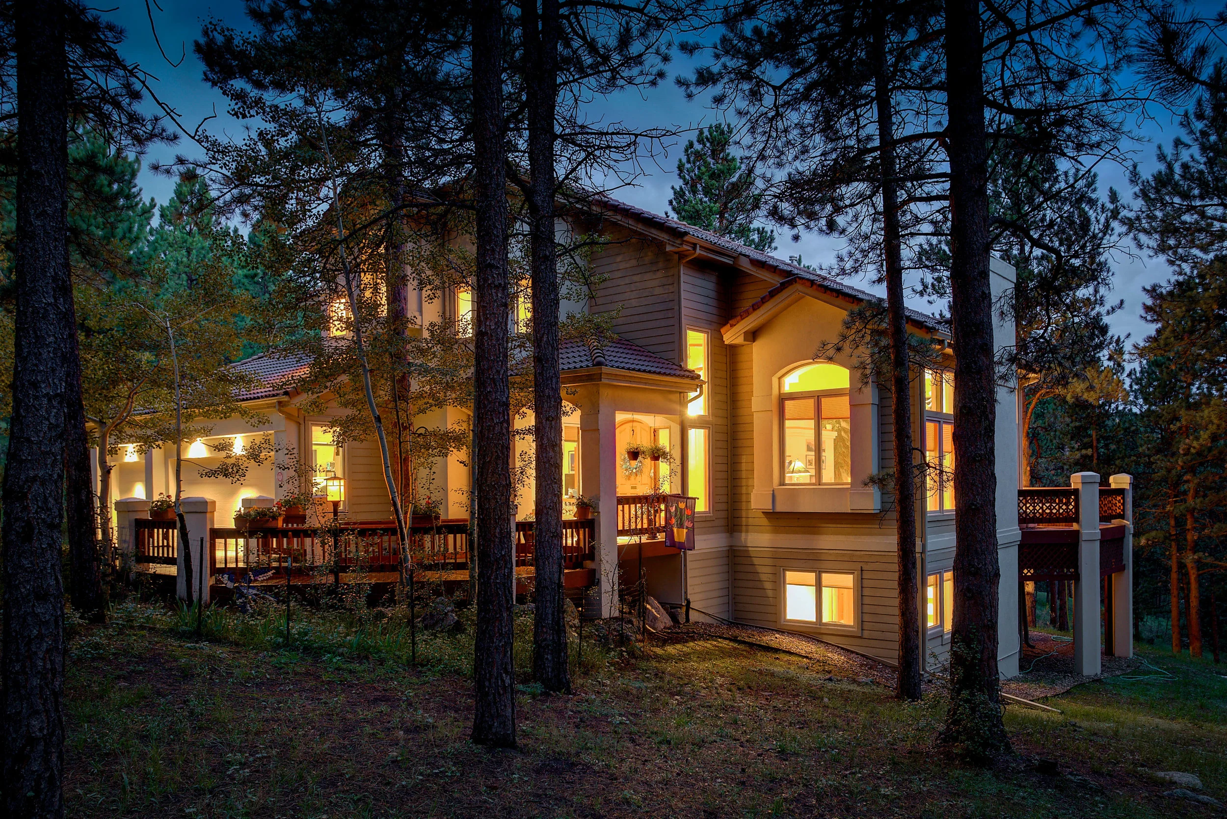 2745 Incline Court_Twilight_07.jpg