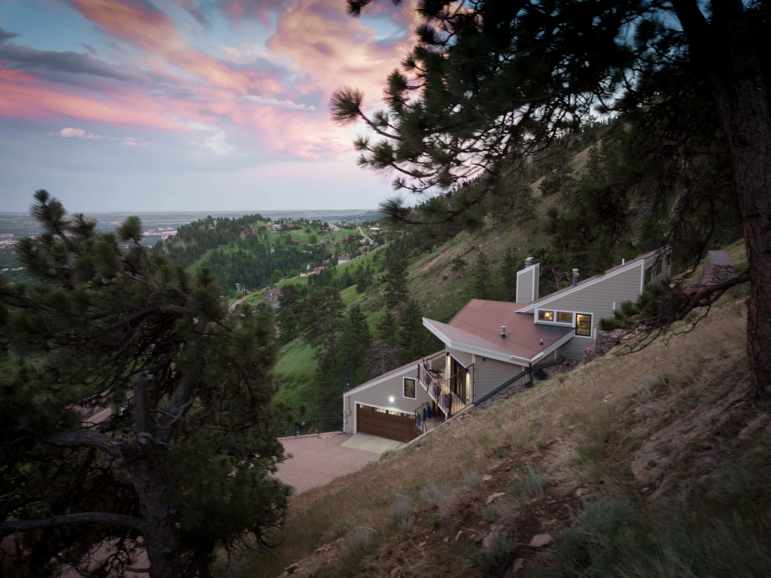 1579 Linden Drive Twilight_07.jpg