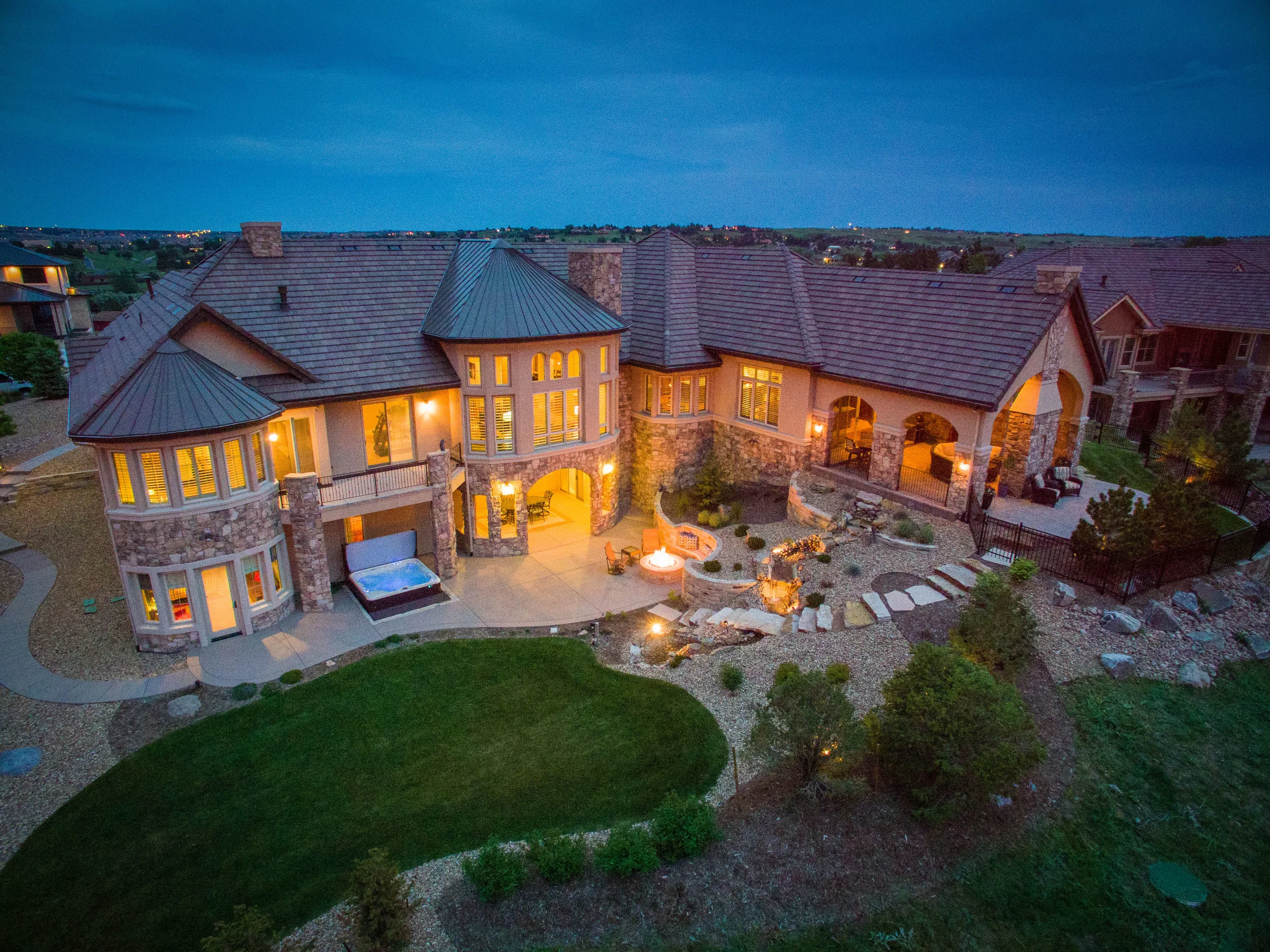 6933 S Espana Way_Twilight_39.jpg