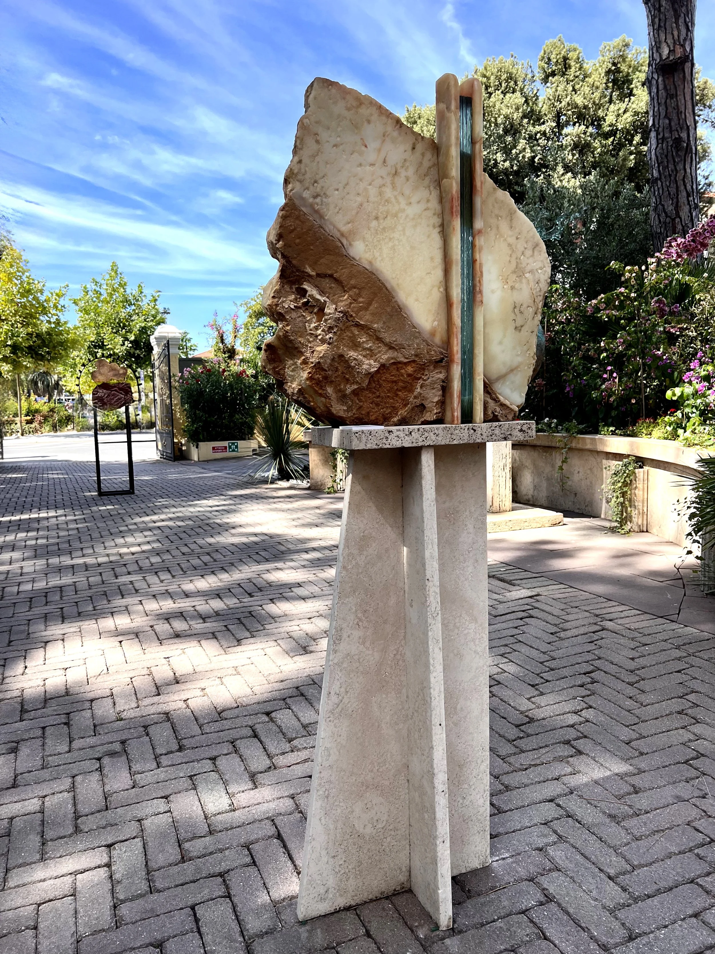 Life in its Shell, Grand Hotel Imperiale