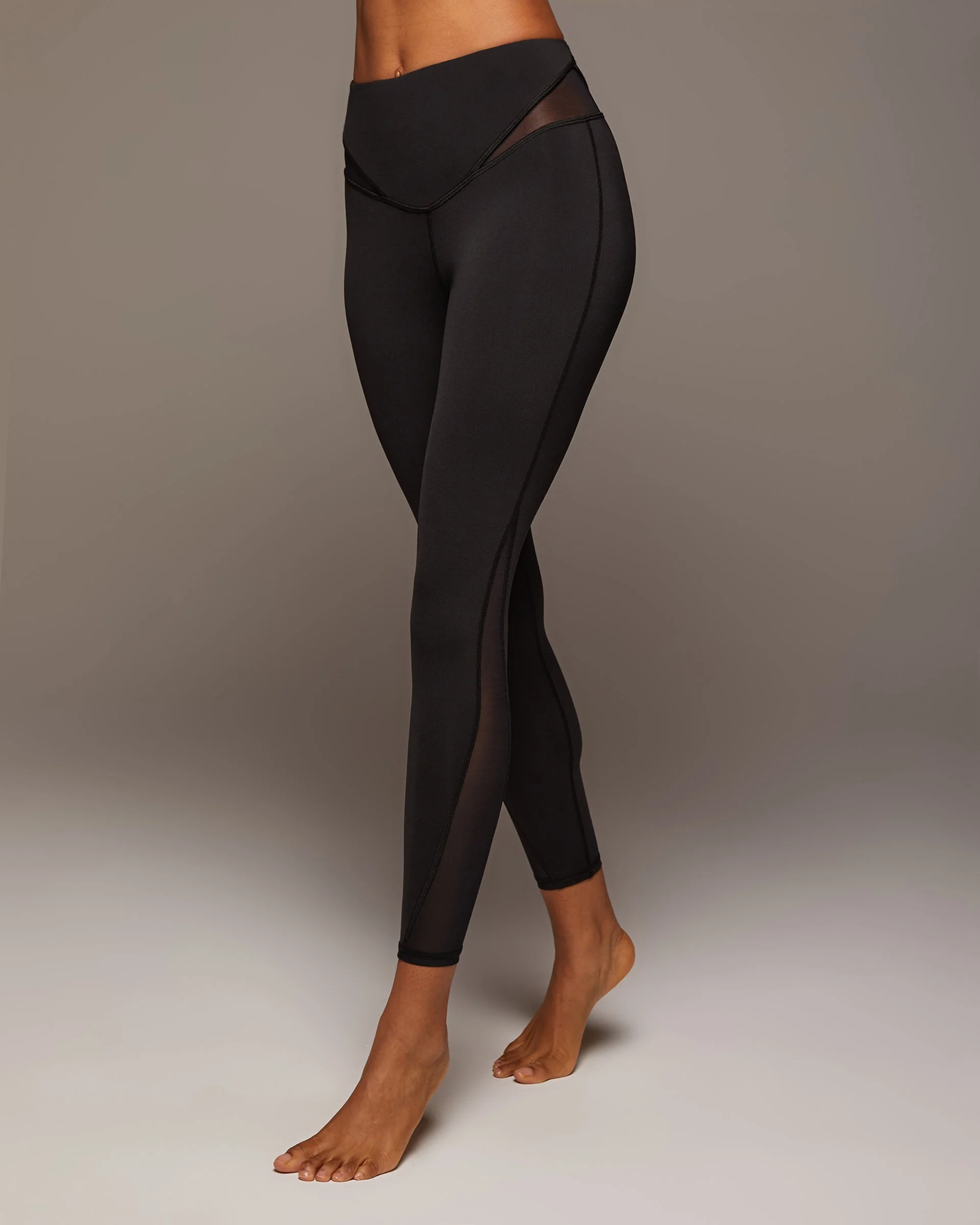 Peak_Legging_Black_1.jpg