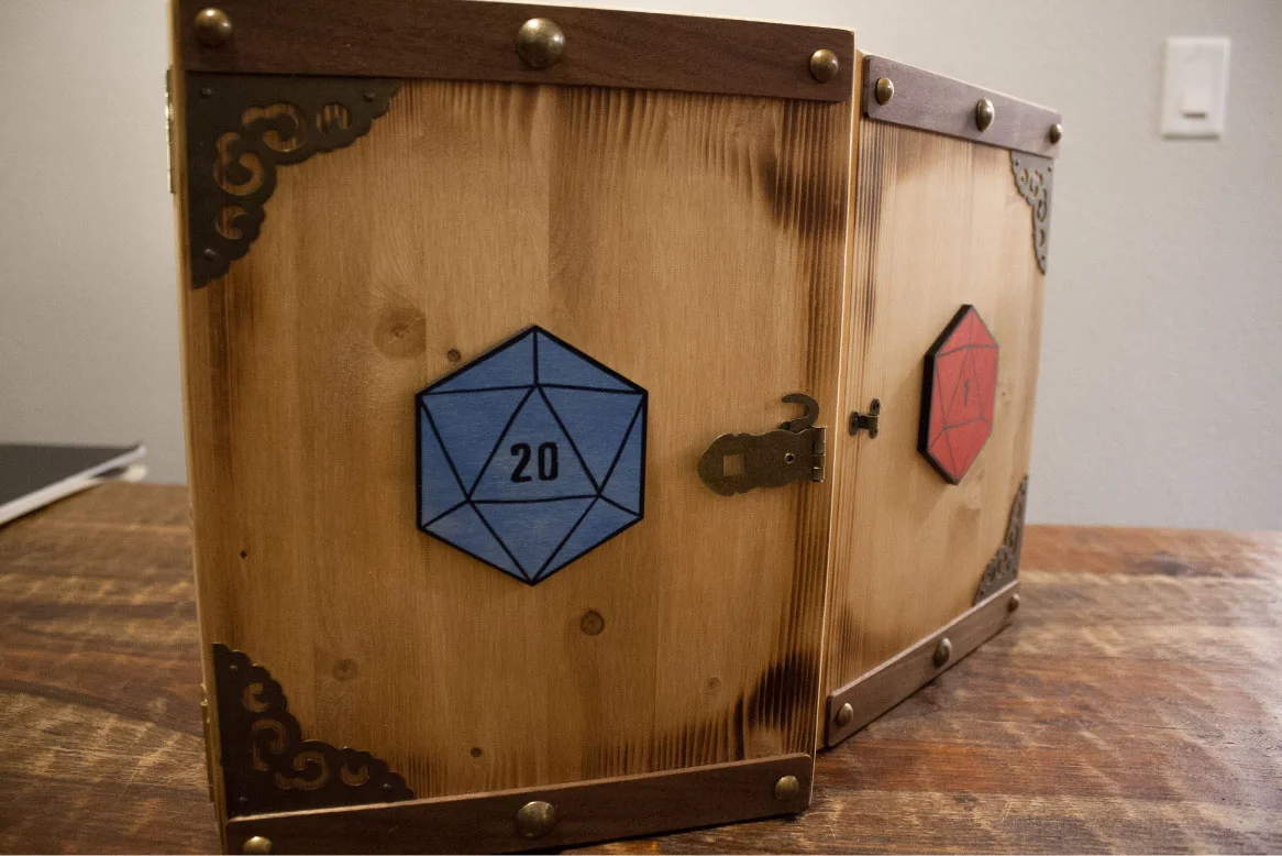 DM-screen-doors-color-dice.jpg