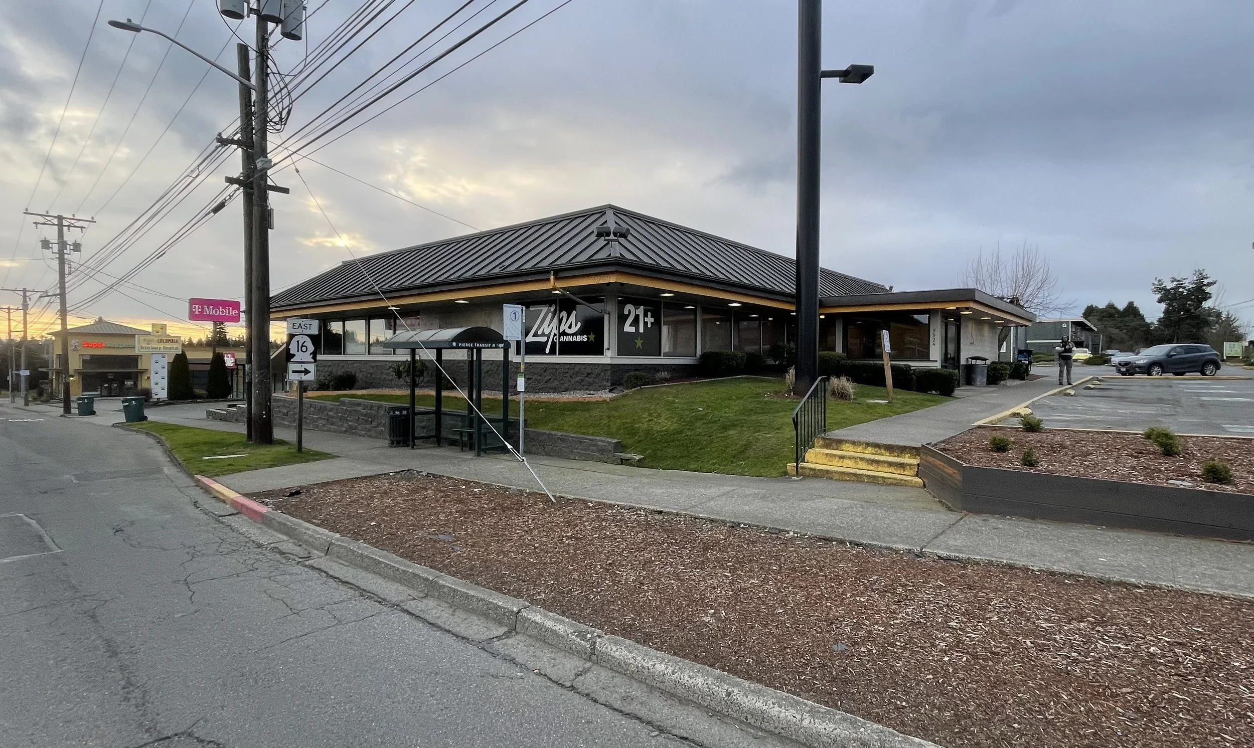 Zips Cannabis on 6th Ave Recreational Dispensary in WA