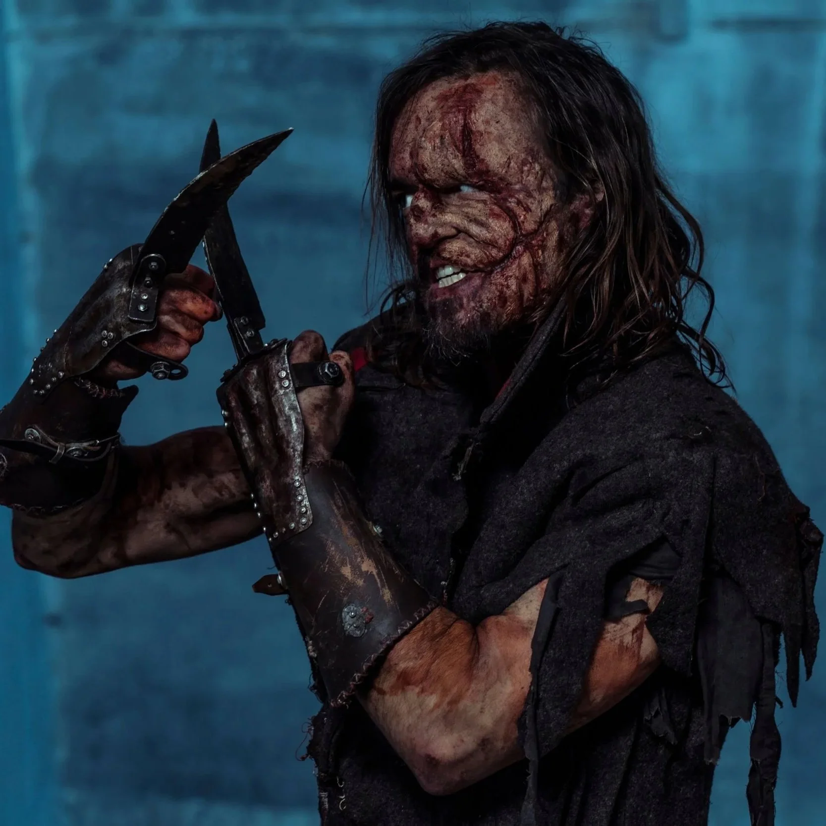 “FUN FLICK…” | BLADES IN THE DARKNESS