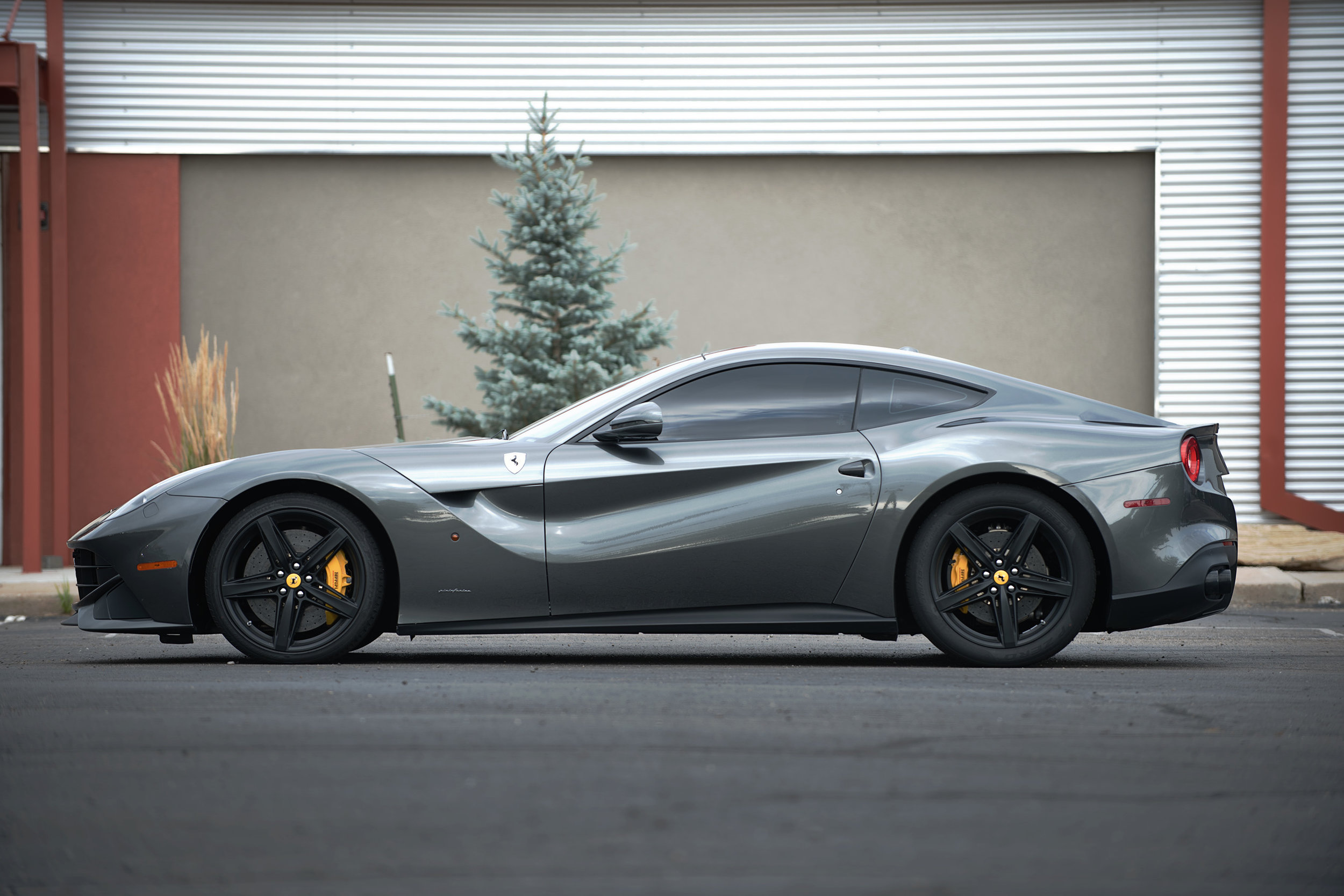 Ferrari-05.jpg