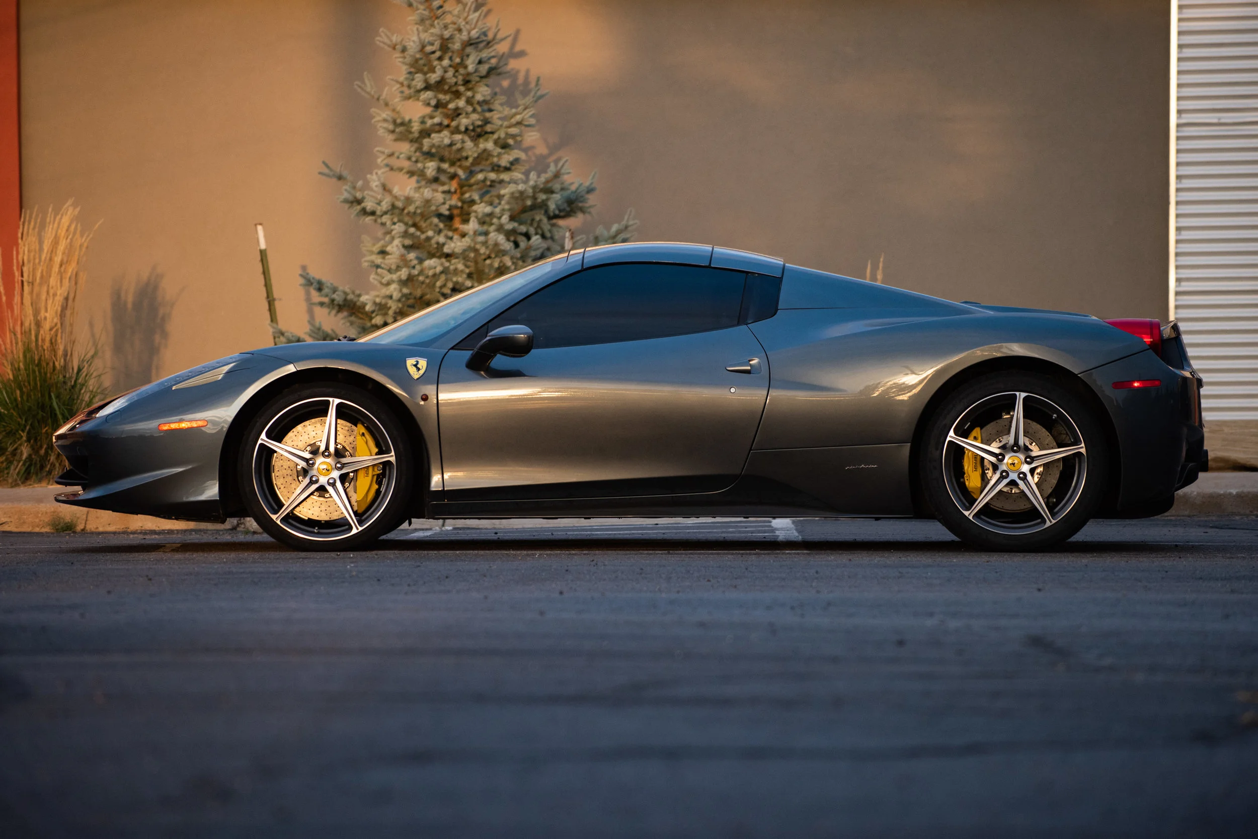 458SpiderGray_01.jpg