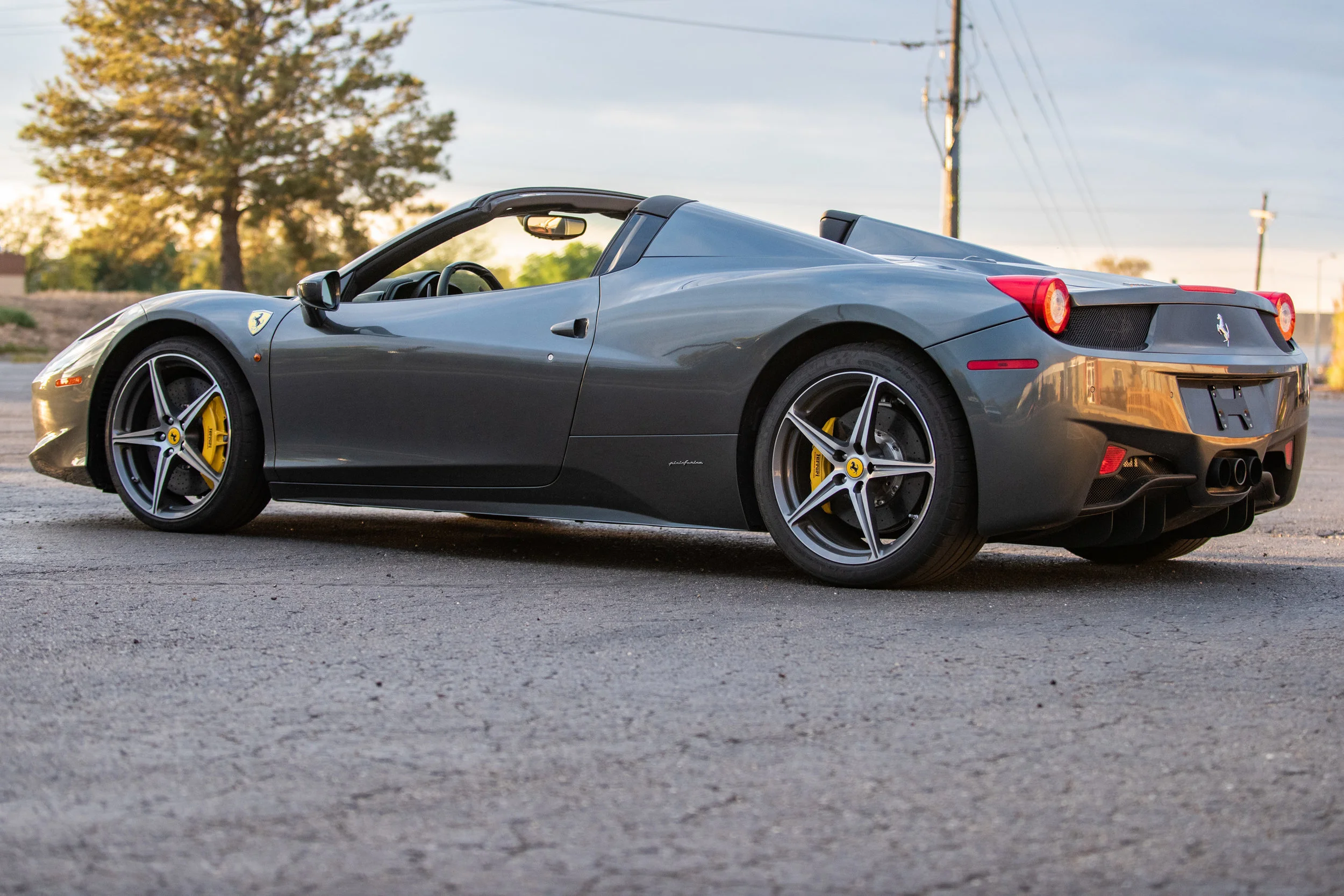 458SpiderGray_05.jpg