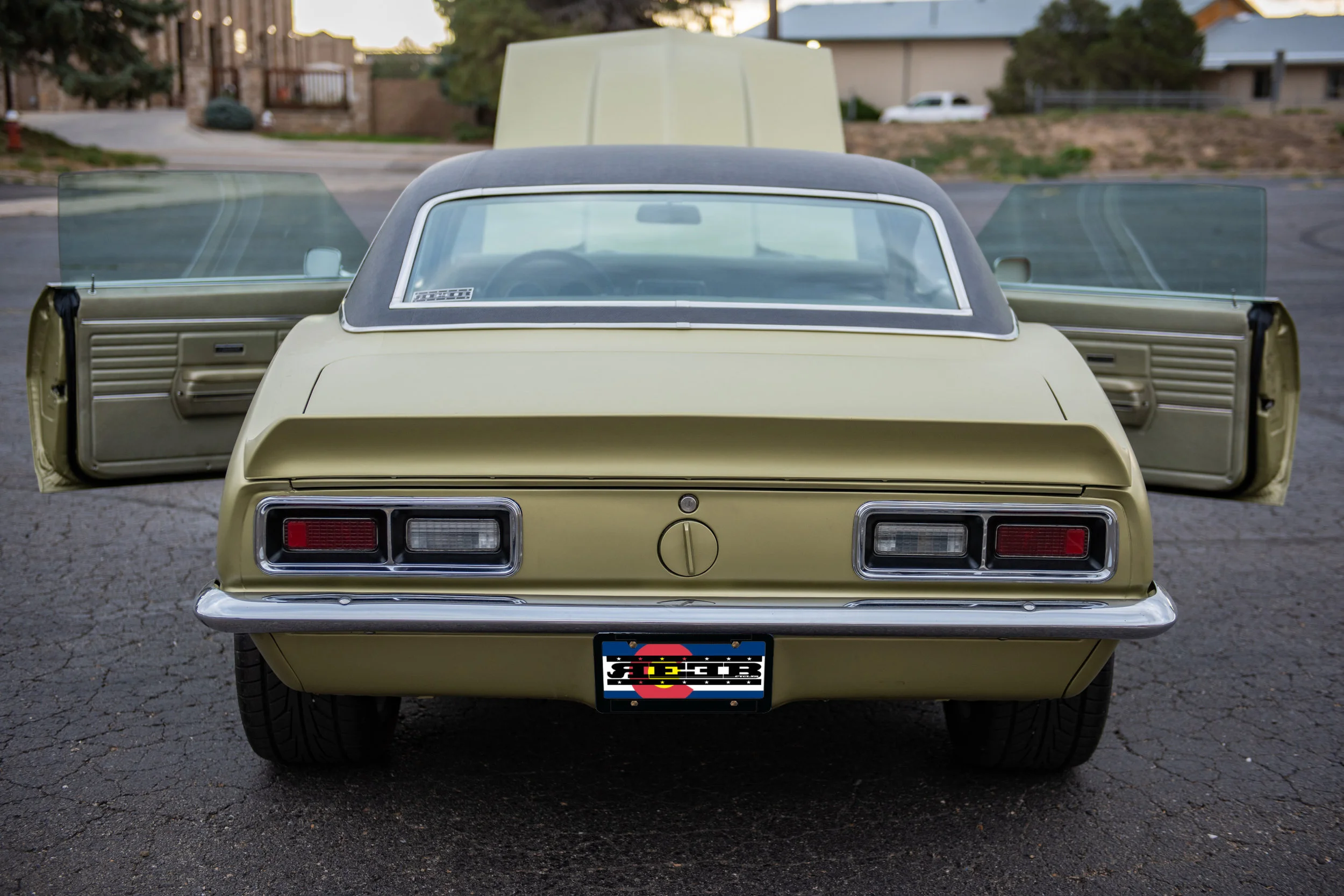 327CamaroGreen04.jpg