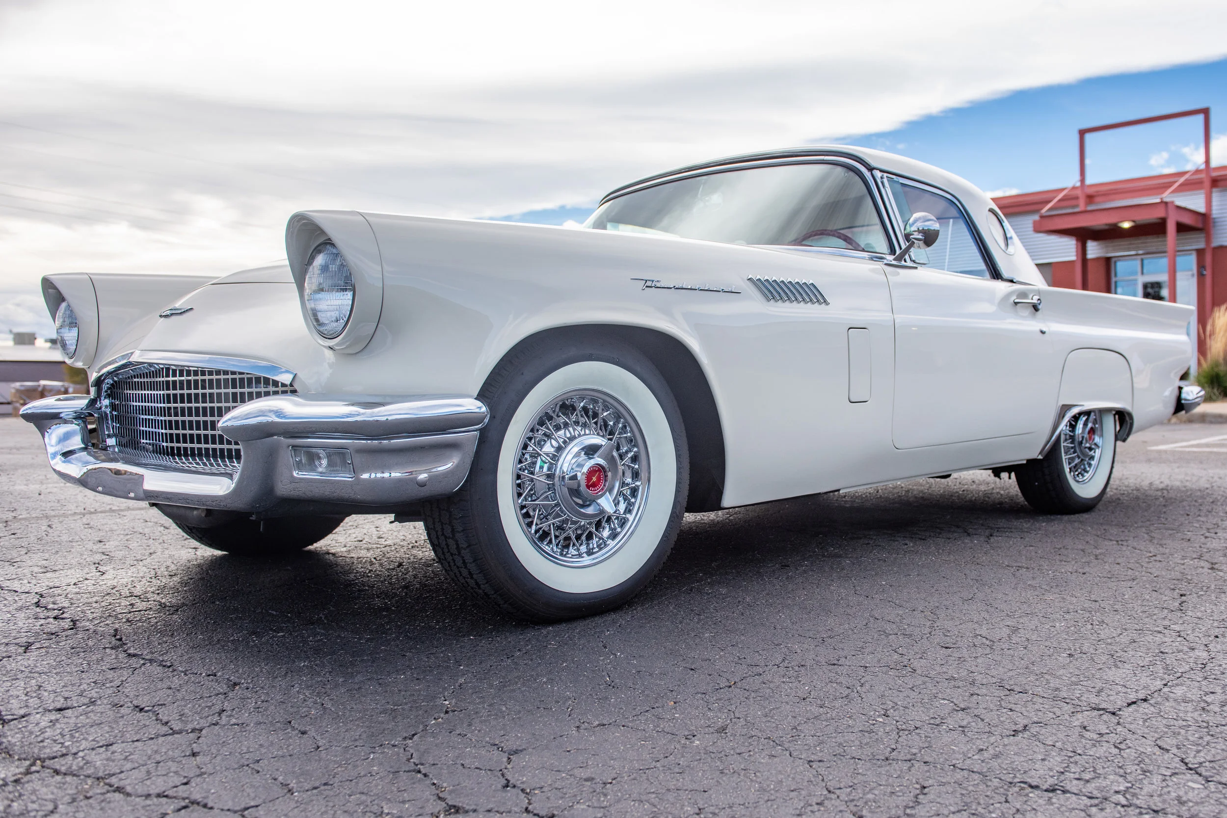 FordThunderbird_04.jpg