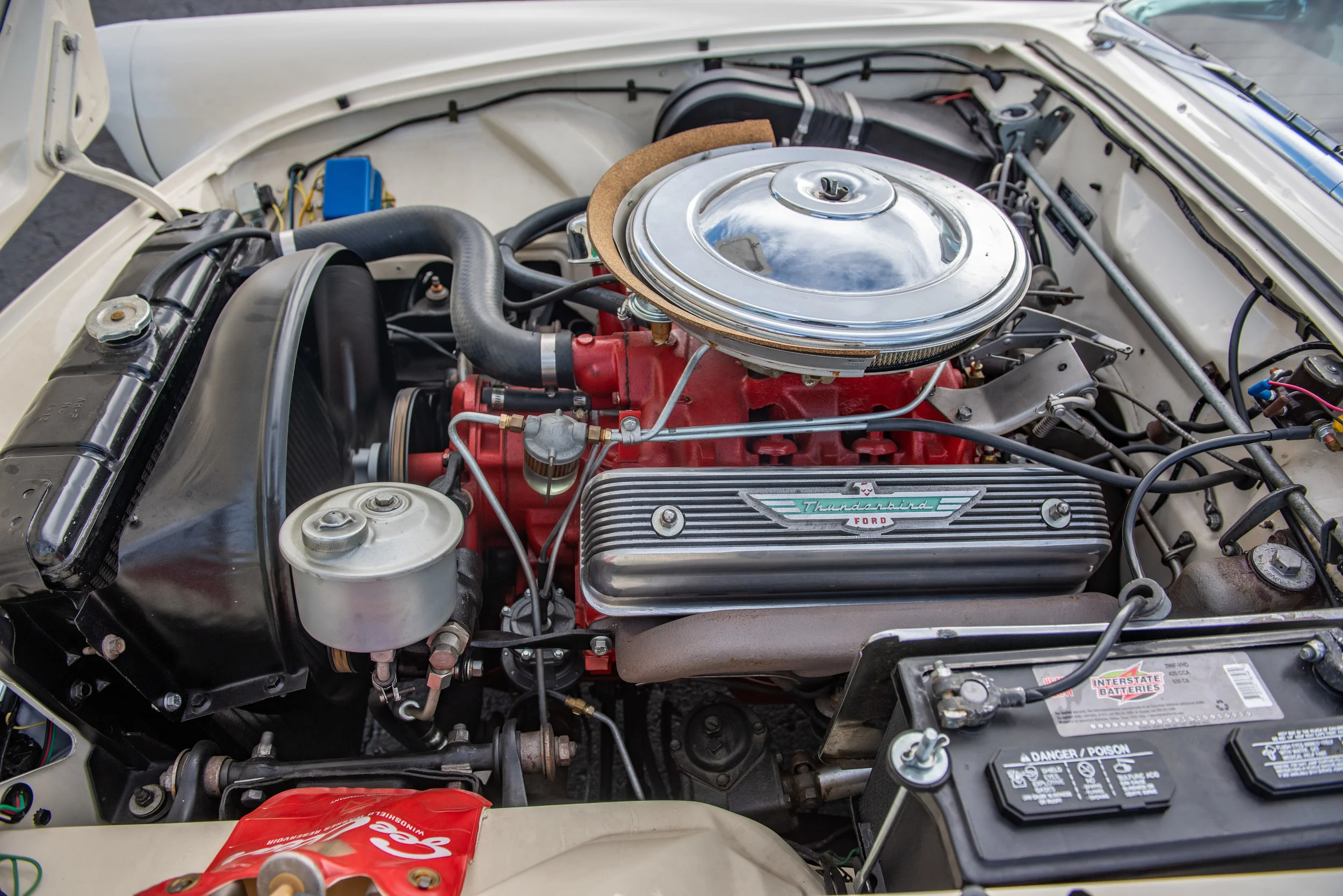 FordThunderbird_10.jpg
