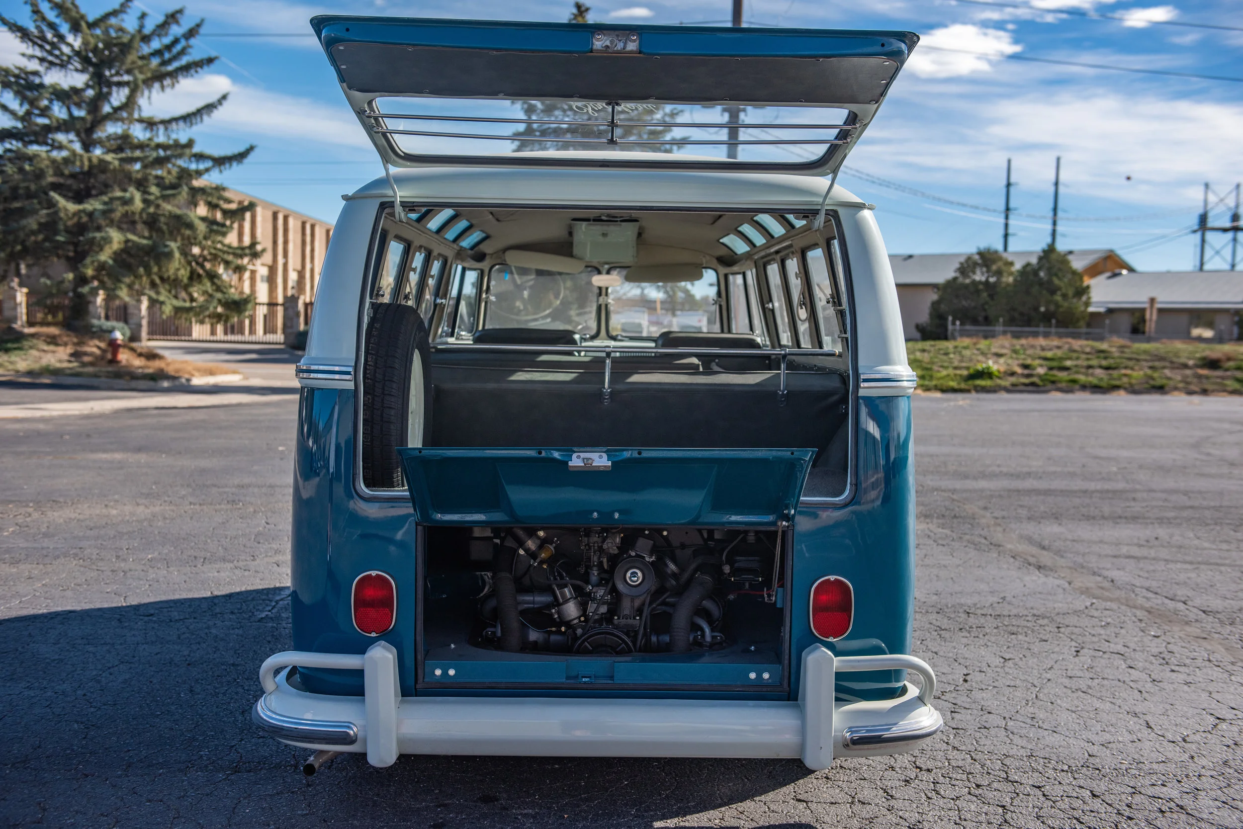 TealWhiteVWBus_05.jpg